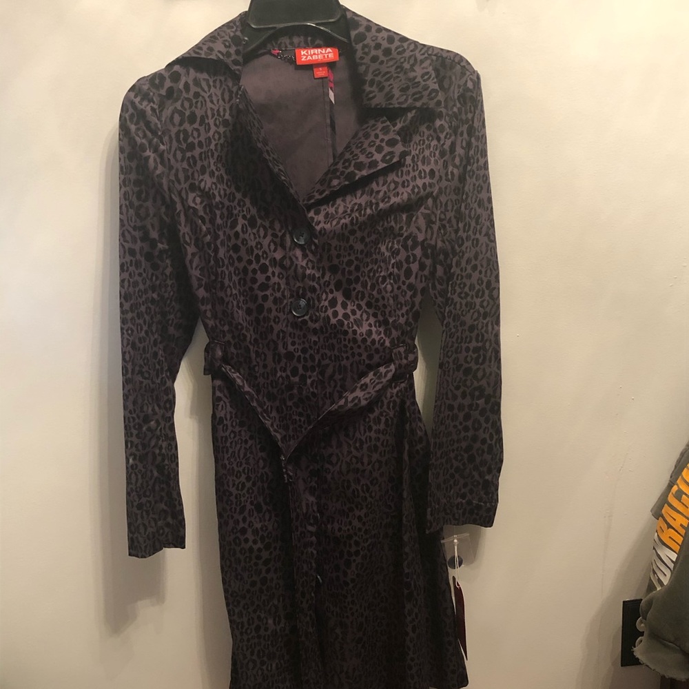 Belted lightweight gray trench coat